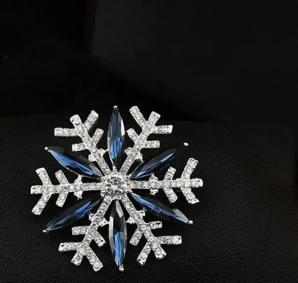 Exquisite Women‘s Brooch Crystal Snowflake Lapel Pins for Men Blue CZ Rhinestone Suit Clothes Badge Luxury Jewelry Accessories - Image 6