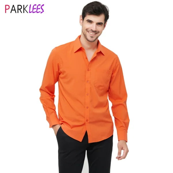 Autumn Regular Fit Stretch Dress Shirt, a wrinkle-free, easy-care men’s chemise that ensures a polished and refined look all day long.