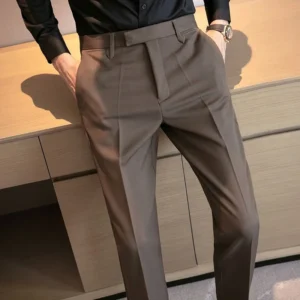 1960s British Style Formal Pants blend vintage elegance with modern comfort. High-waisted with a subtle flair, available in black and coffee tones for a sophisticated summer look.