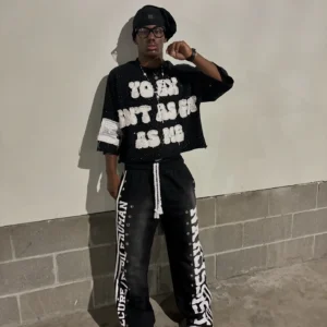 Gothic Letter Patchwork Y2K Casual Tracksuit for Men, Hip Hop Retro Sequin Striped Sweatpants and T-Shirt Two-Piece Set