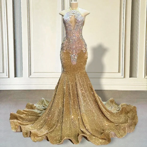 Gold Rhinestones Prom Dress Luxury Black Girls Halter Neck Beaded Corset Formal Gold Evening Party Gowns Graduation Customized