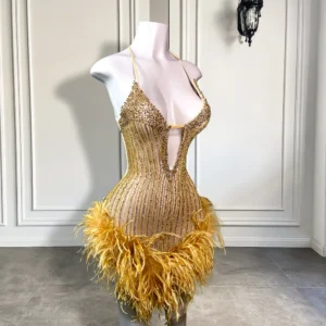 Luxurious Halter Sparkly Beaded Crystals Women Cocktail Birthday Party Gowns Golden Feather Black Girl Short Prom Dresses 2025