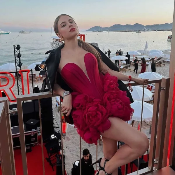 Dark Red 3D Flowers Mini Dress 2024 Couture Sweetheart Big Floral Short Prom Party Dresses Celebrity Wear Birthday Formal Dress